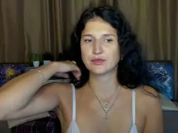 alianna_solo_kiss Image 11