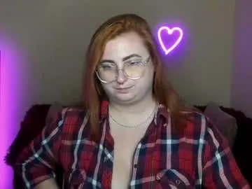 alicia_side_red Image 15