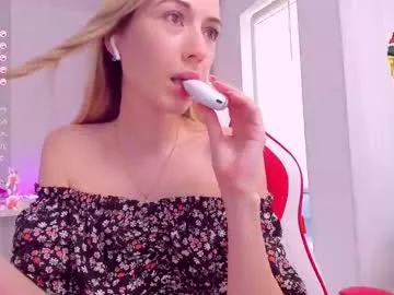 askcaroline Image 3
