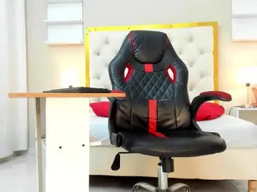 aura_sanders1 Image 11