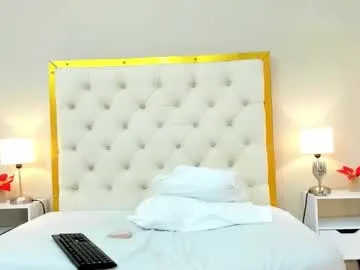 aura_sanders1 Image 6