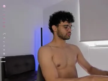 chrisandrew_ Image 7