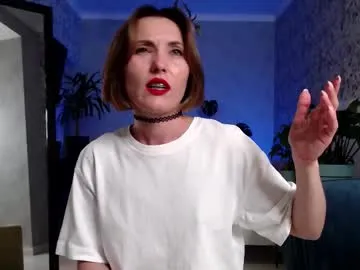 clara_bendover Image 11