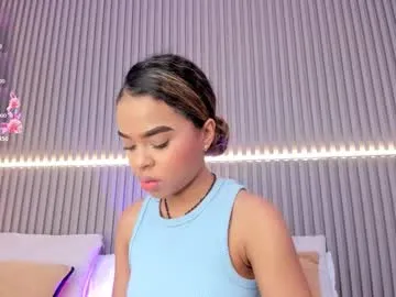 coralineross_ Image 19