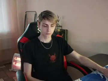 danny_fox888's Thumb Image