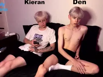 den_phoenix_ Image 10