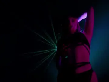 diana_alison Image 2