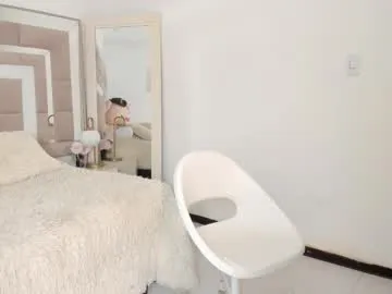 emily_devon Image 17