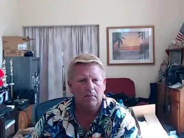 hardblondcouplehawaii's Thumb Image