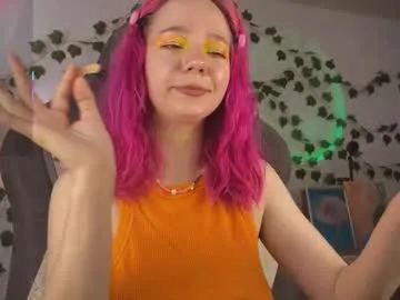 mariel_a_gold Image 14