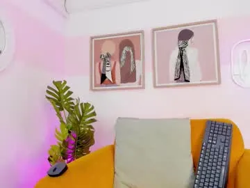 miakhalifa_7 Image 11