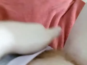 mykittyneedsuu Image 2