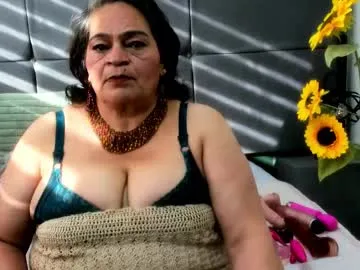 queenmature Image 13