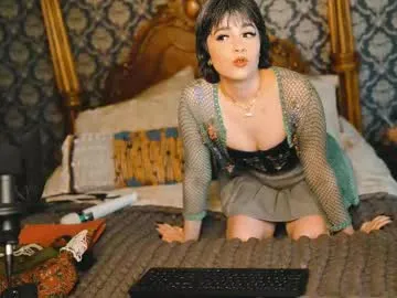 thecamwoman Image 4