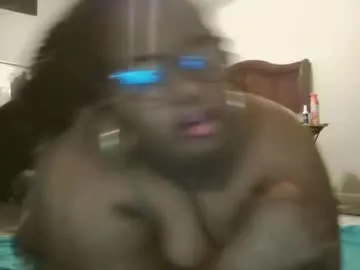 theetashelly Image 5