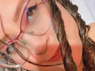 Amberbedoya_18's Thumb Image