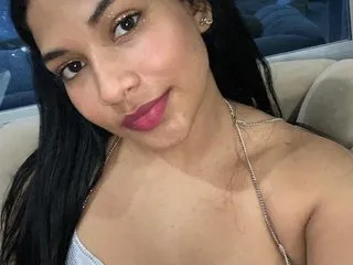 CamiValenciaa's Thumb Image