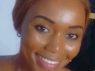 Sexxymaks's Thumb Image